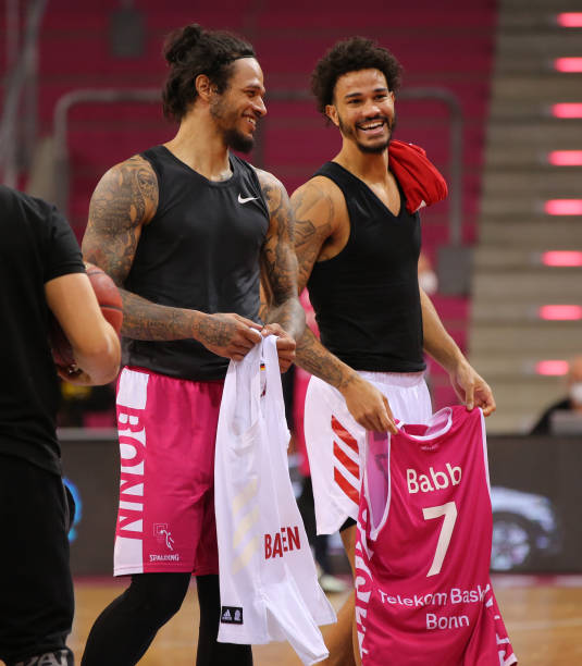 综合来看 综合来看